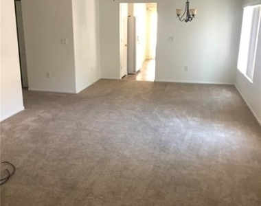6537 Cape Petrel Street - Photo Thumbnail 3