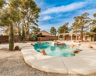 6315 N Park Street - Photo Thumbnail 33