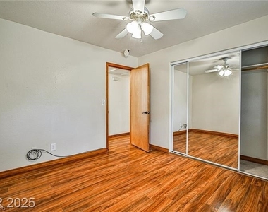 6315 N Park Street - Photo Thumbnail 24