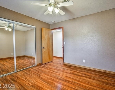 6315 N Park Street - Photo Thumbnail 26