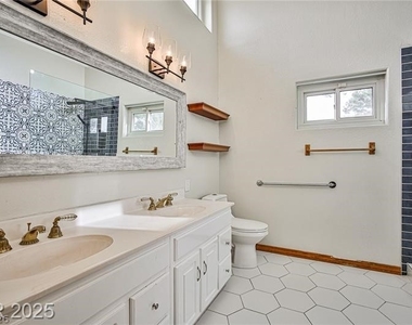 6315 N Park Street - Photo Thumbnail 30
