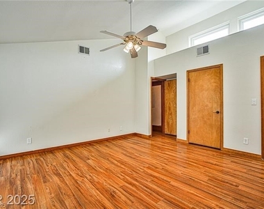 6315 N Park Street - Photo Thumbnail 28