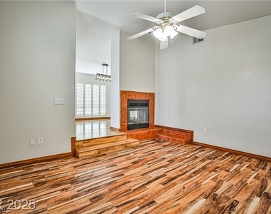 6315 N Park Street - Photo Thumbnail 14