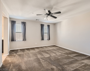 1525 Spiced Wine Avenue - Photo Thumbnail 14