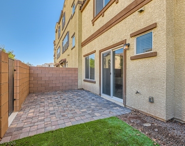1525 Spiced Wine Avenue - Photo Thumbnail 25