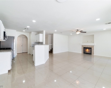 9632 Gatesville Avenue - Photo Thumbnail 7