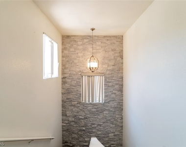 9632 Gatesville Avenue - Photo Thumbnail 14