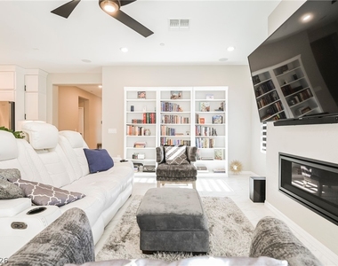 23 Cliffwater Street - Photo Thumbnail 9