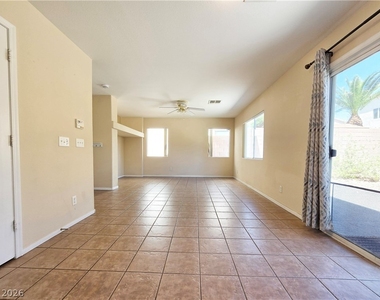 3722 Nestled Oak Avenue - Photo Thumbnail 4
