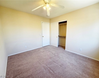 3722 Nestled Oak Avenue - Photo Thumbnail 9