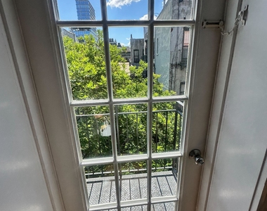 Mott Street - Photo Thumbnail 3