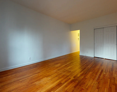 432 East 83rd Street - Photo Thumbnail 4