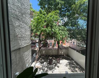 725 Dekalb Avenue - Photo Thumbnail 2