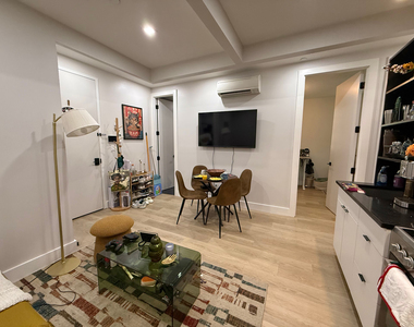 725 Dekalb Avenue - Photo Thumbnail 9