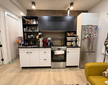 725 Dekalb Avenue - Photo Thumbnail 8