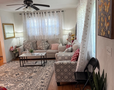 4 Griffin Drive - Photo Thumbnail 6