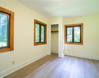 7481 Hoffman Road - Photo Thumbnail 12