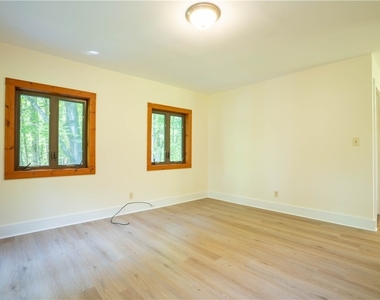 7481 Hoffman Road - Photo Thumbnail 3