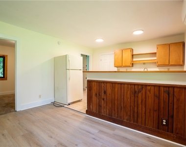 7481 Hoffman Road - Photo Thumbnail 16