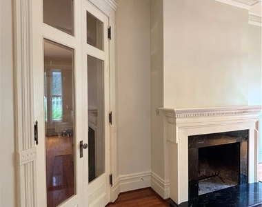 201 Pine Street - Photo Thumbnail 6