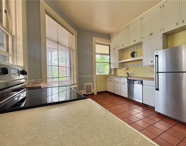 201 Pine Street - Photo Thumbnail 17