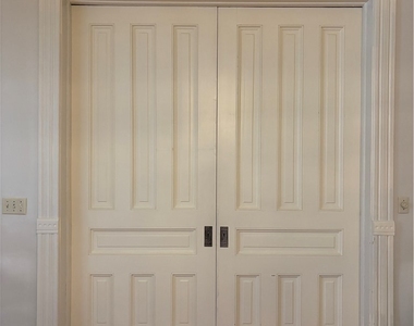 201 Pine Street - Photo Thumbnail 12
