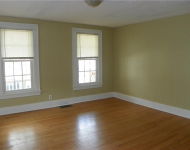 82 Adams Street - Photo Thumbnail 6
