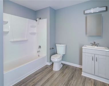38 Tracy Street - Photo Thumbnail 10