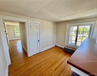 227 Abbott Road - Photo Thumbnail 10