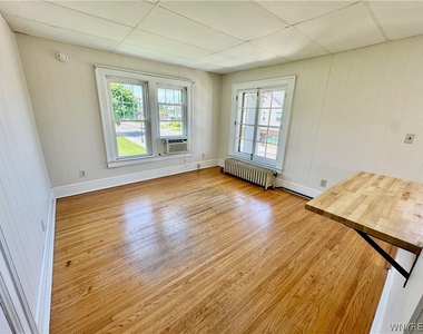 227 Abbott Road - Photo Thumbnail 4