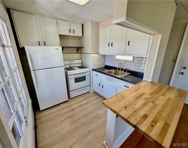 227 Abbott Road - Photo Thumbnail 2