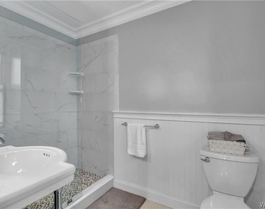 800 West Ferry Street - Photo Thumbnail 9