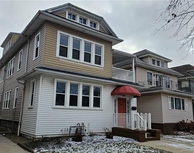 307 Sterling Avenue - Photo Thumbnail 1