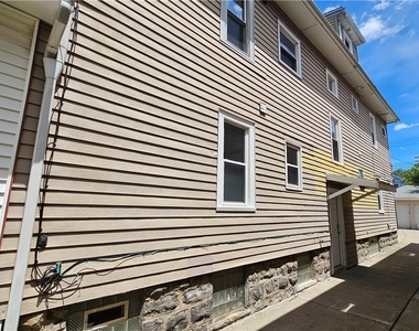 307 Sterling Avenue - Photo Thumbnail 25