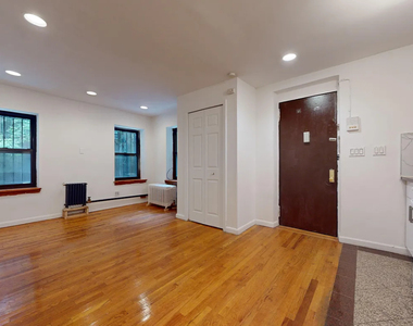 322 2nd Avenue - Photo Thumbnail 2