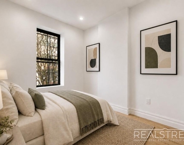310 Linden St - Photo Thumbnail 5