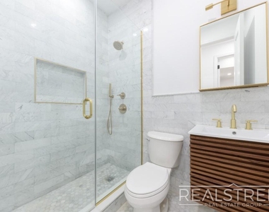 310 Linden St - Photo Thumbnail 11