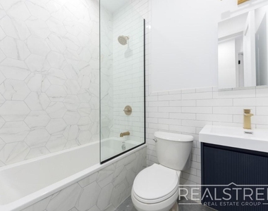 310 Linden St - Photo Thumbnail 12