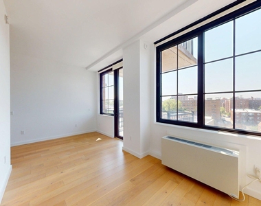 144-74 Northern Boulevard - Photo Thumbnail 1