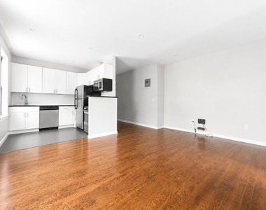 546 Isham Street - Photo Thumbnail 6