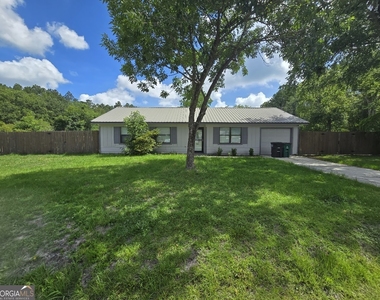 1001 Regal Road - Photo Thumbnail 5