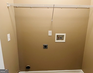62 Green Spring - Photo Thumbnail 9