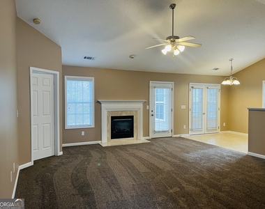 62 Green Spring - Photo Thumbnail 1