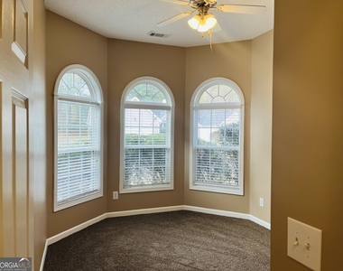 62 Green Spring - Photo Thumbnail 20