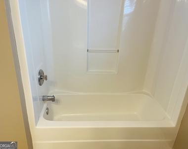 62 Green Spring - Photo Thumbnail 23