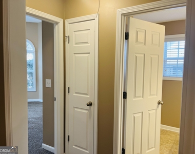 62 Green Spring - Photo Thumbnail 19