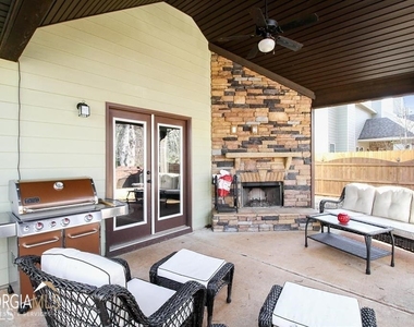 345 Cliffhaven Circle - Photo Thumbnail 16