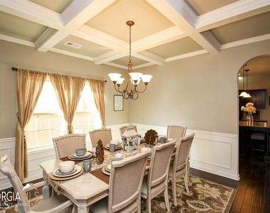 345 Cliffhaven Circle - Photo Thumbnail 1