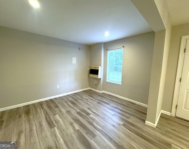 2121 Silva Court - Photo Thumbnail 29