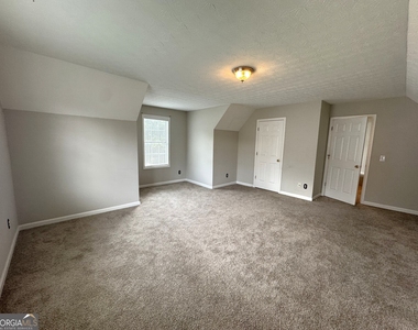 2121 Silva Court - Photo Thumbnail 16